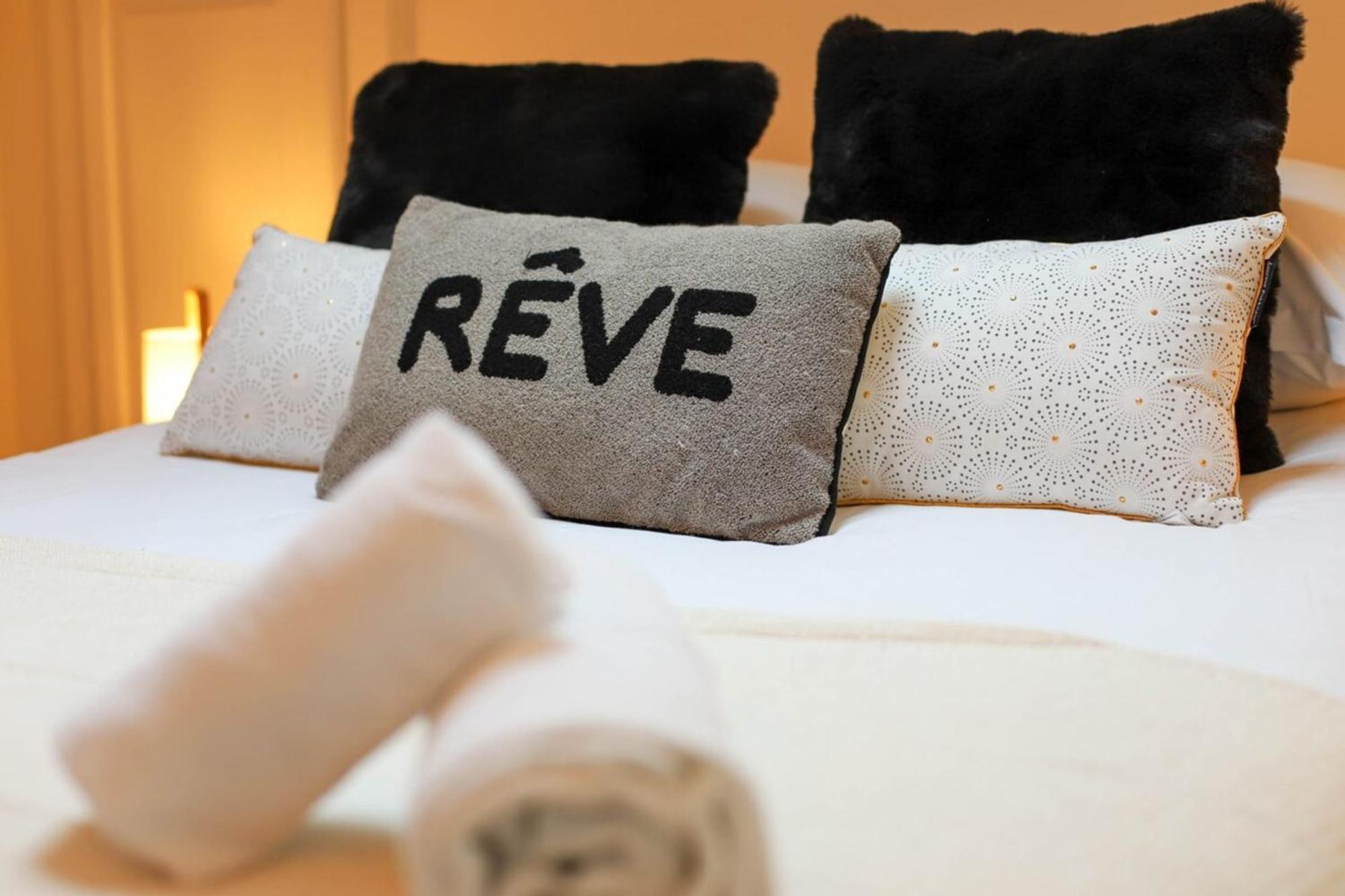 Chez Maminou - 8 Couchages Parking Proche Centre Appartement Annecy Buitenkant foto